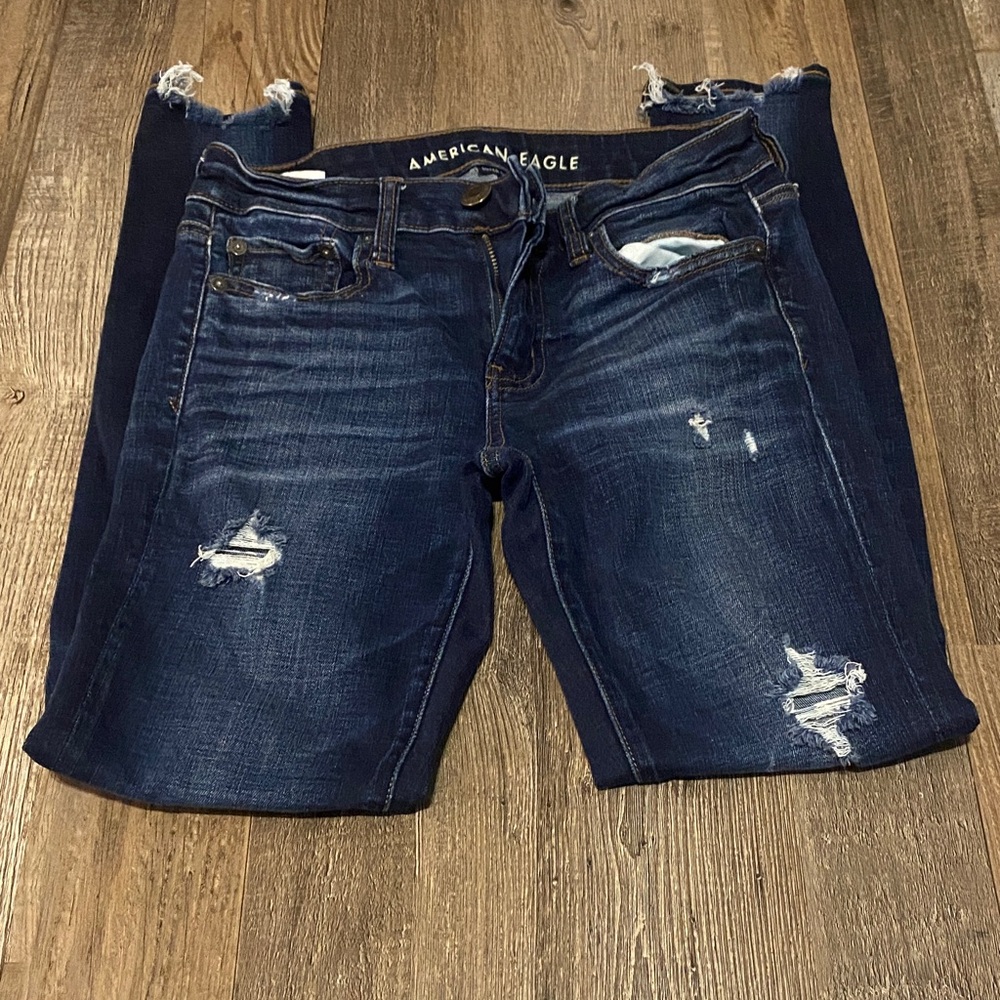 American Eagle Outfitters Women's Dark Blue Distressed Skinny Jeans